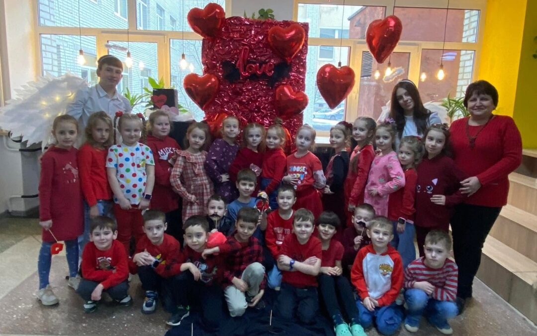 Кольоровий тиждень добіг вже кінця. Пʼятниця- ЧЕРВОНИЙ КОЛІР