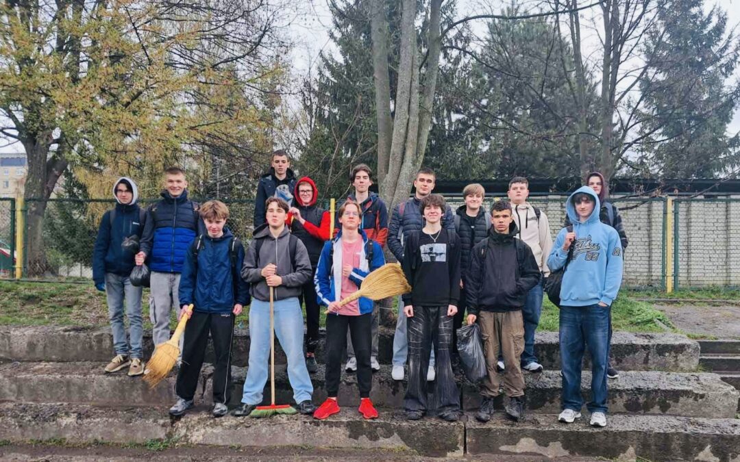 Великодню толоку розпочато🧹🚮🪵🌿